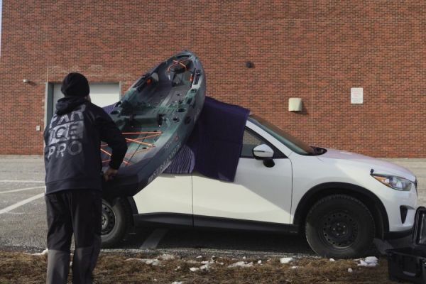 DIY Kayak lift assist blanket